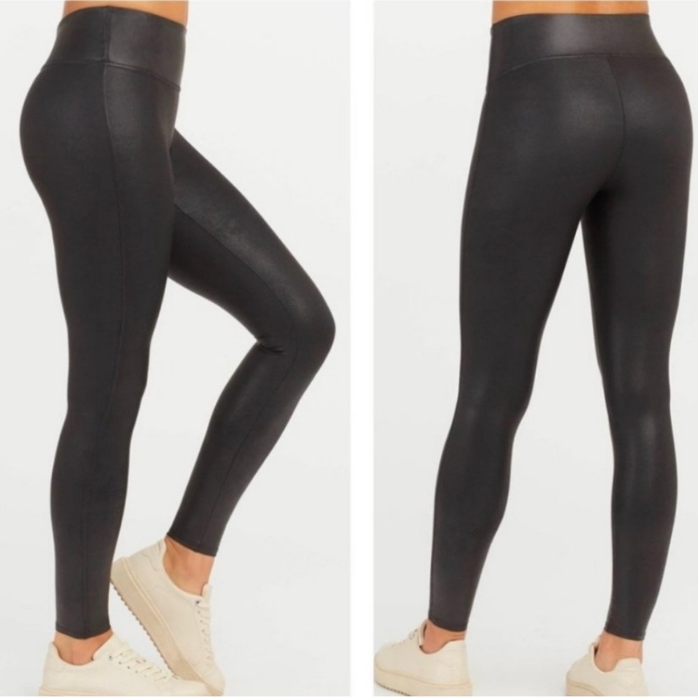 SPANX black faux leather leggings size large petite